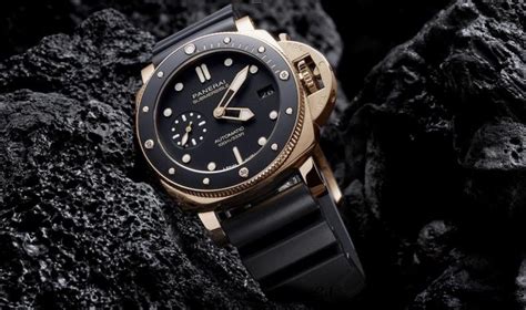 panerai pam 974|Panerai introduces a new Submersible watch with a 42mm case .